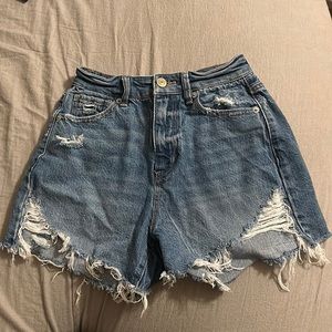000 American eagle high rise mom short